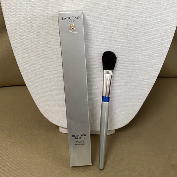 New Lancôme #4 Blending Brush Silver handle - Picture 1 of 3